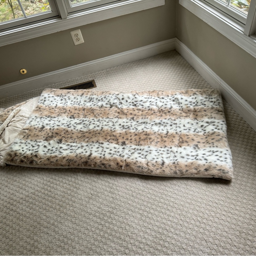 PB Teen Snow Leopard Fur Sleeping Bag